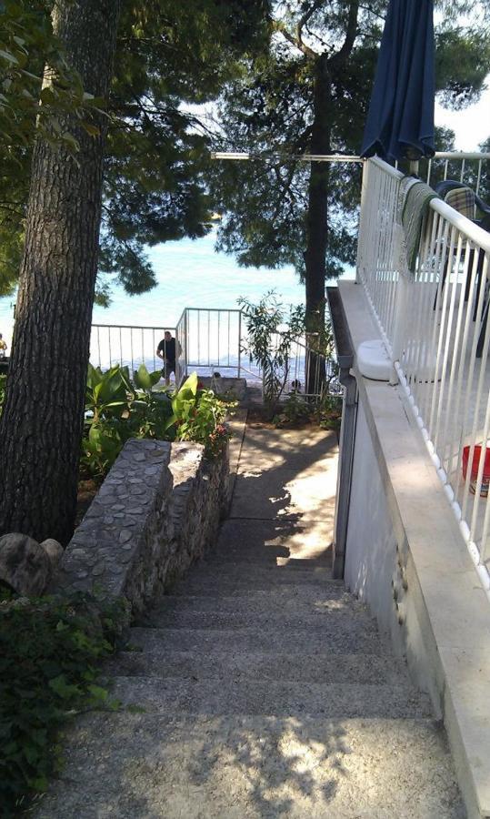 Apartman On The Beach - Nemira, Omis Exterior photo